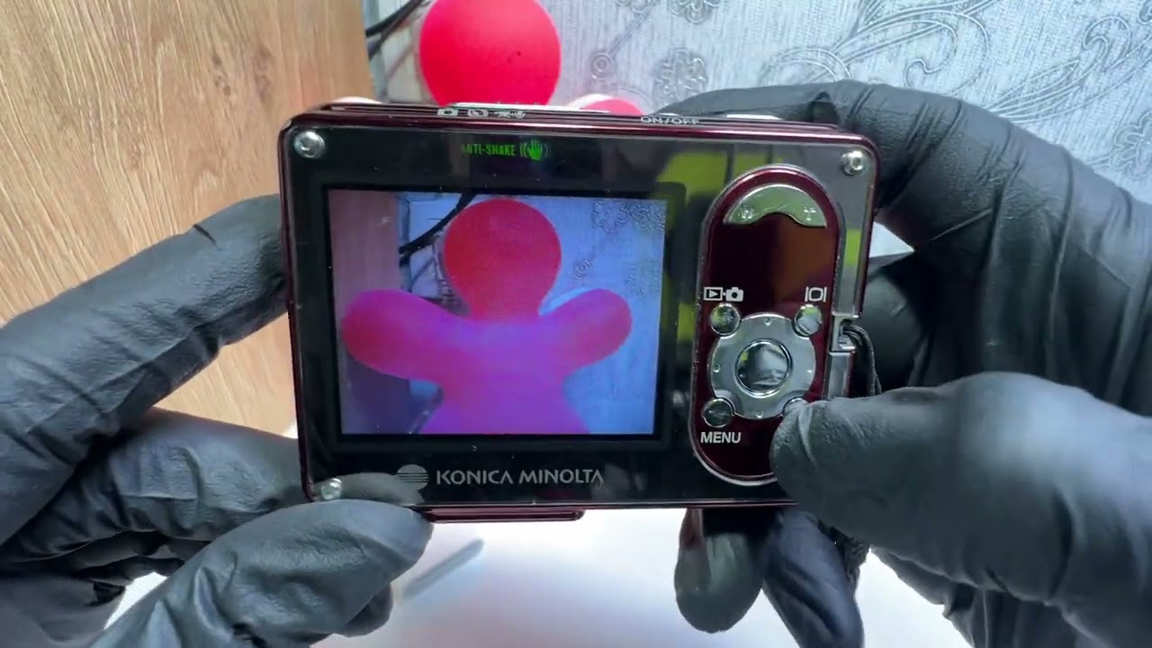 Konica Minolta Dimage X1 8.0MP Digital Camera - RED Mirror vintage