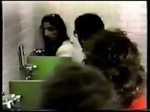 Alice Cooper - Zipper catches skin tv spot - YouTube