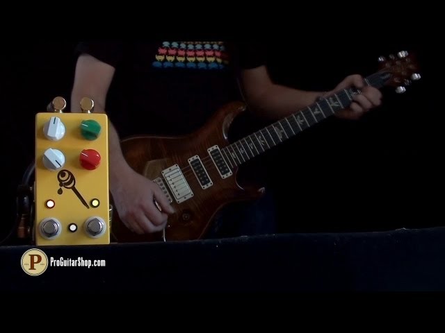 JHS Honeycomb Deluxe Tremolo - YouTube