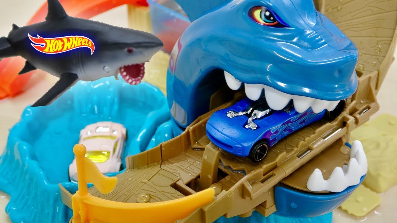 サメからの大ジャンプアクション☆ ホットウィール カラーチェンジ