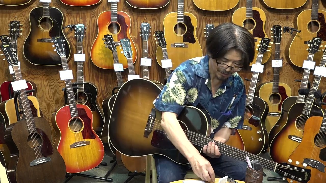 GIBSON J 45 VS 2006 - YouTube