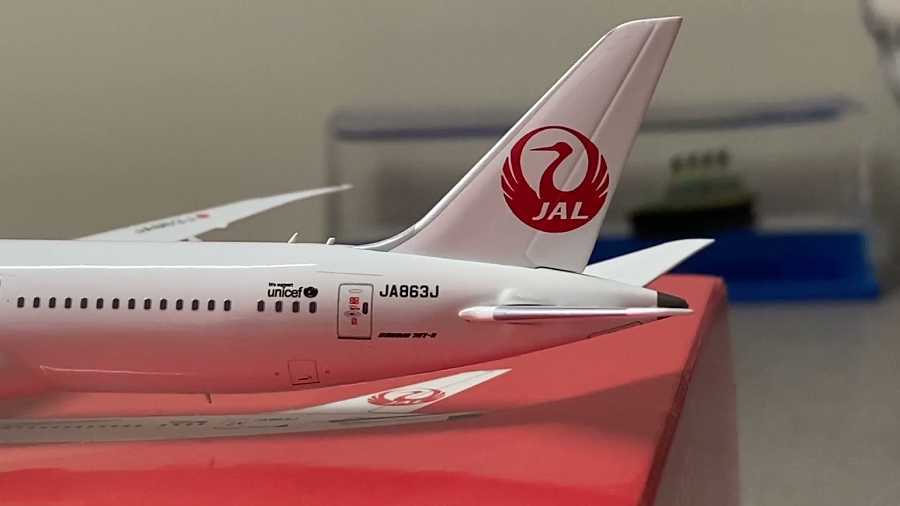 NG Models 1:400 Japan Airlines Boeing 787-9 - YouTube