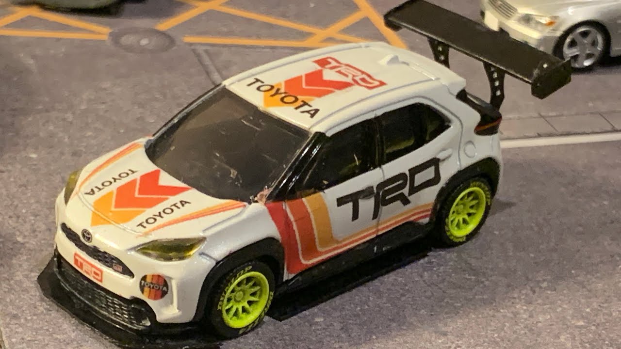 トミカ改造ホットウィール改造】TRD仕様yarisクロス、ドリ車仕様