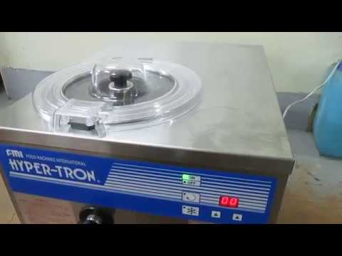 FMI 小型アイスクリームマシン ハイパートロンミニ HTF-3 - YouTube