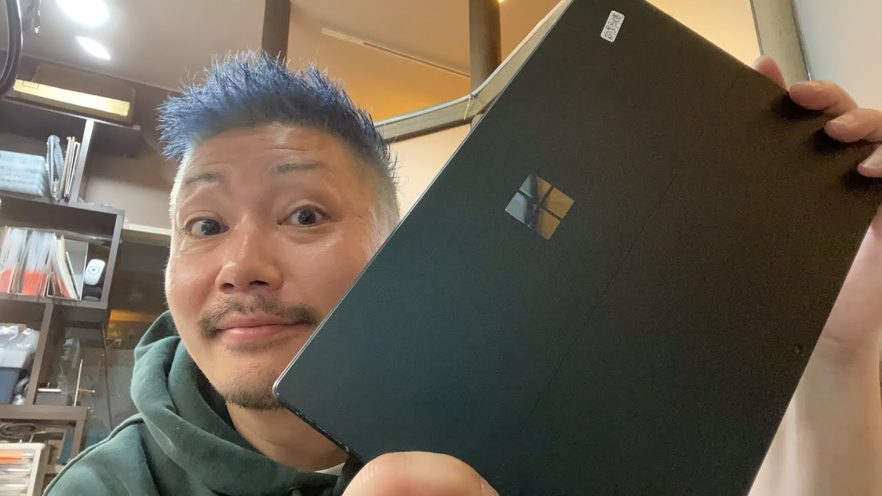 大阪北浜 Surface Pro 5 1796 ガラス割れ交換&充電口修正修理 - YouTube