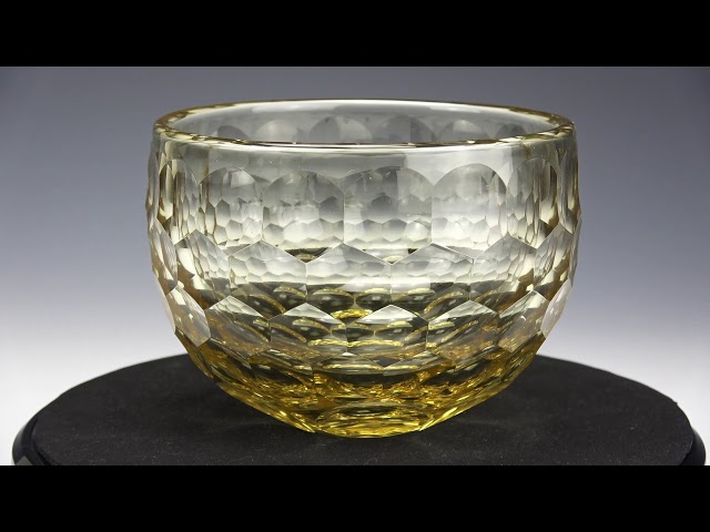 正倉院ガラス器摸白瑠璃碗監修：由水常雄- YouTube