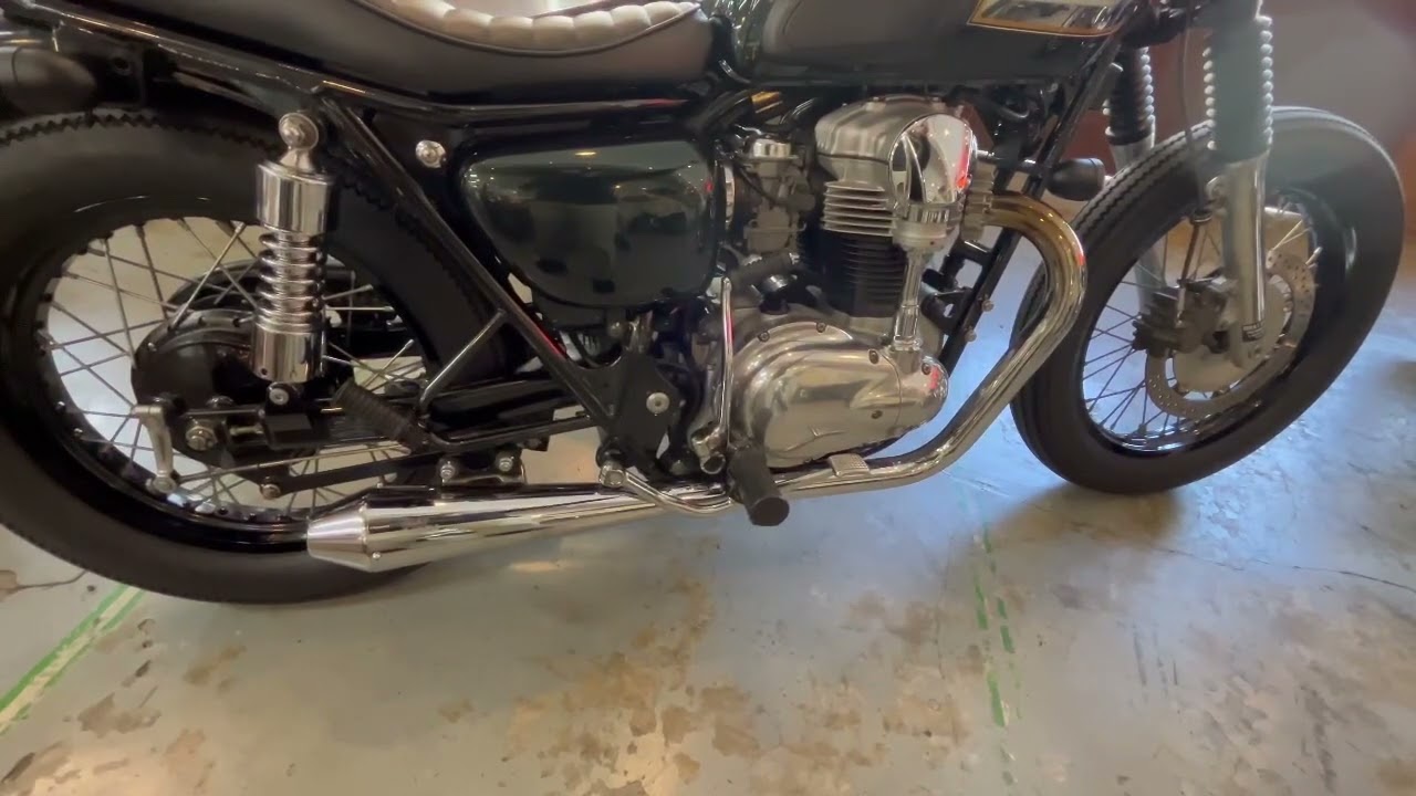 W400/650 DUAL MEGAPHONE MUFFLER by BRAT STYLE - YouTube