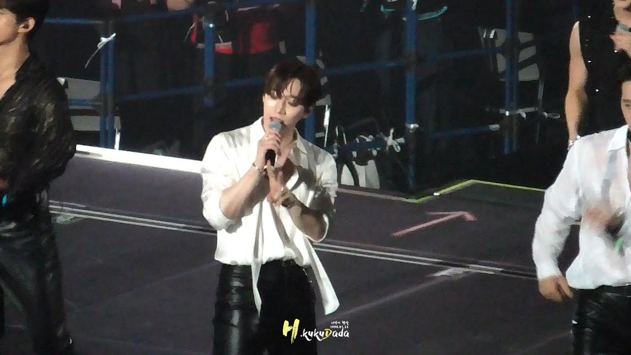 Take off~ 15th Concert in JAPAN [ It`s 2PM ] JUNHO focus - YouTube