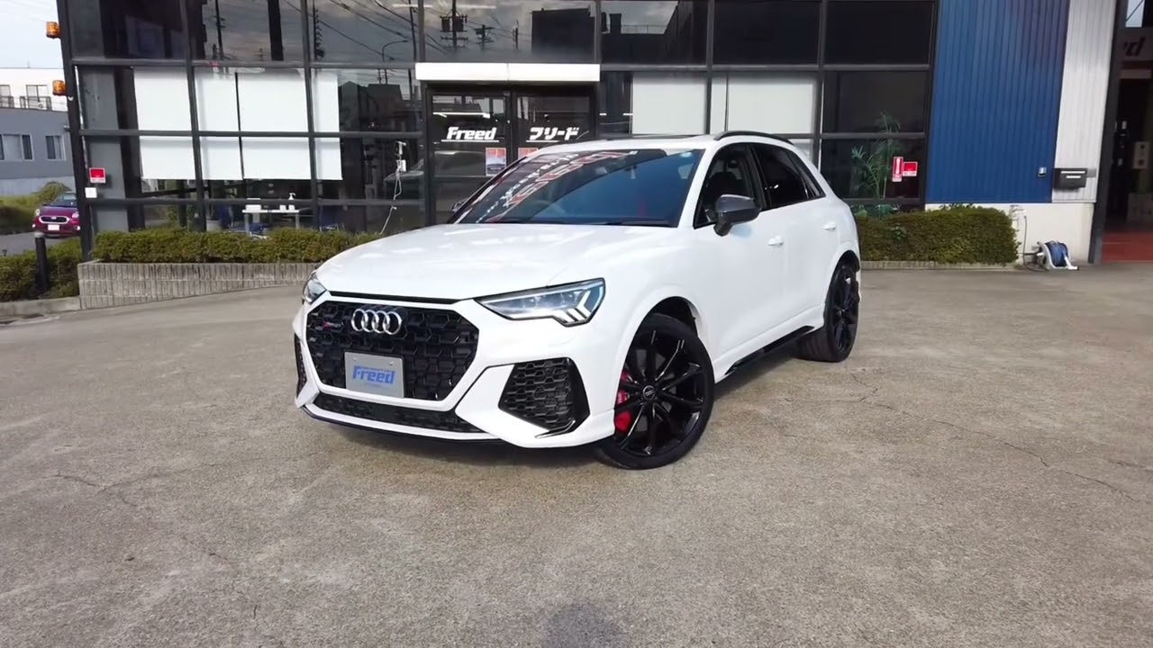 Audi RSQ3 2.5クワトロが新入庫です😊マフラーサウンドを是非聞いて