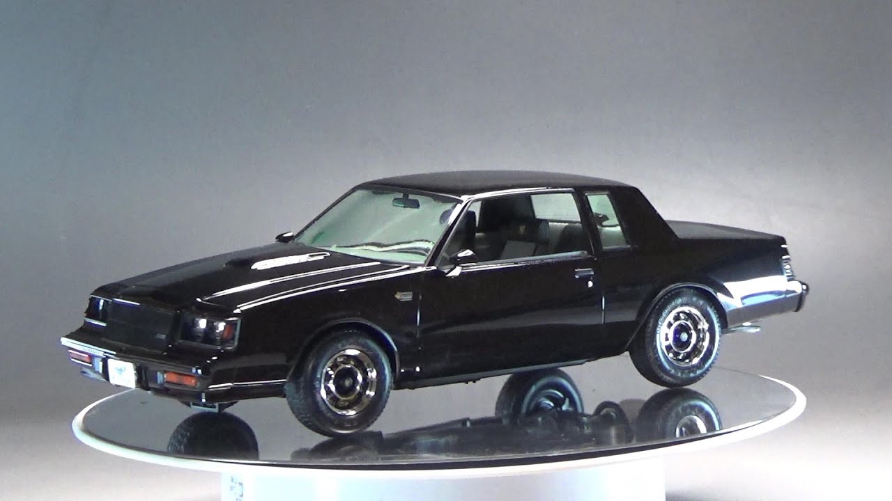 Scale Car Plastic Model Revell MONOGRAM 1/24 '87 BUICK