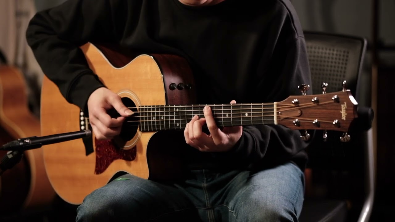 2008 Taylor 314ce ES1 - YouTube