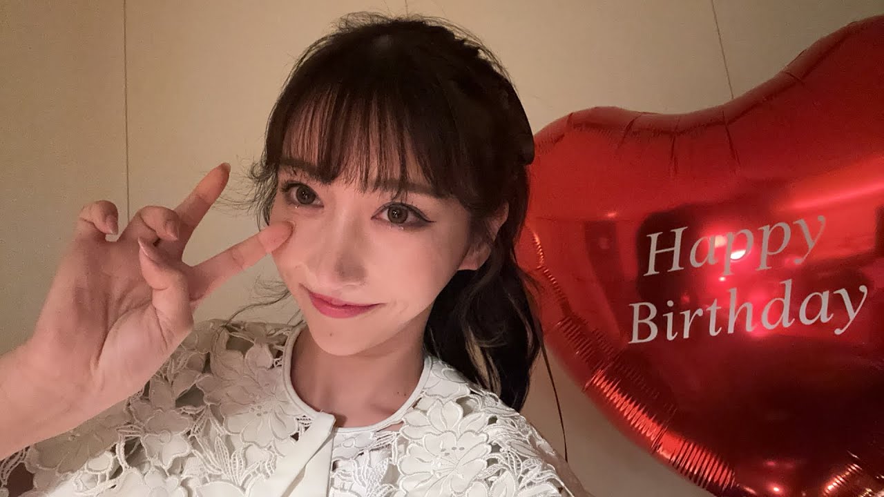 Rちゃん27歳誕生日ライブ🎂 - YouTube