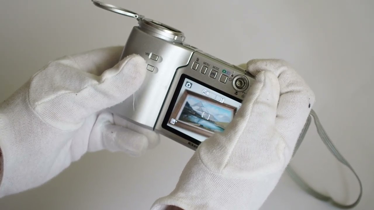 Nikon Coolpix S10 VR - The Ultimate Swivel Design Digicam from