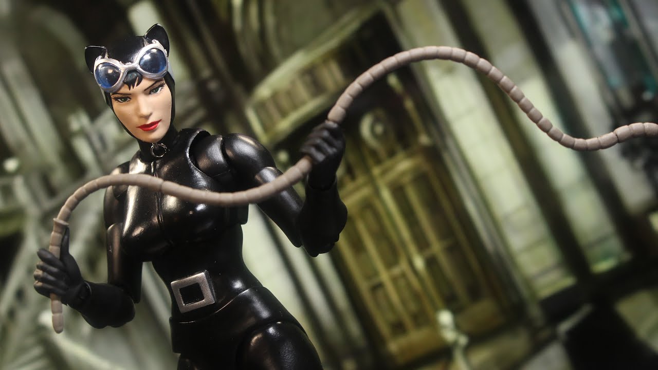 Medicom Toy MAFEX DC Comics No. 123 Catwoman (Batman: Hush Ver