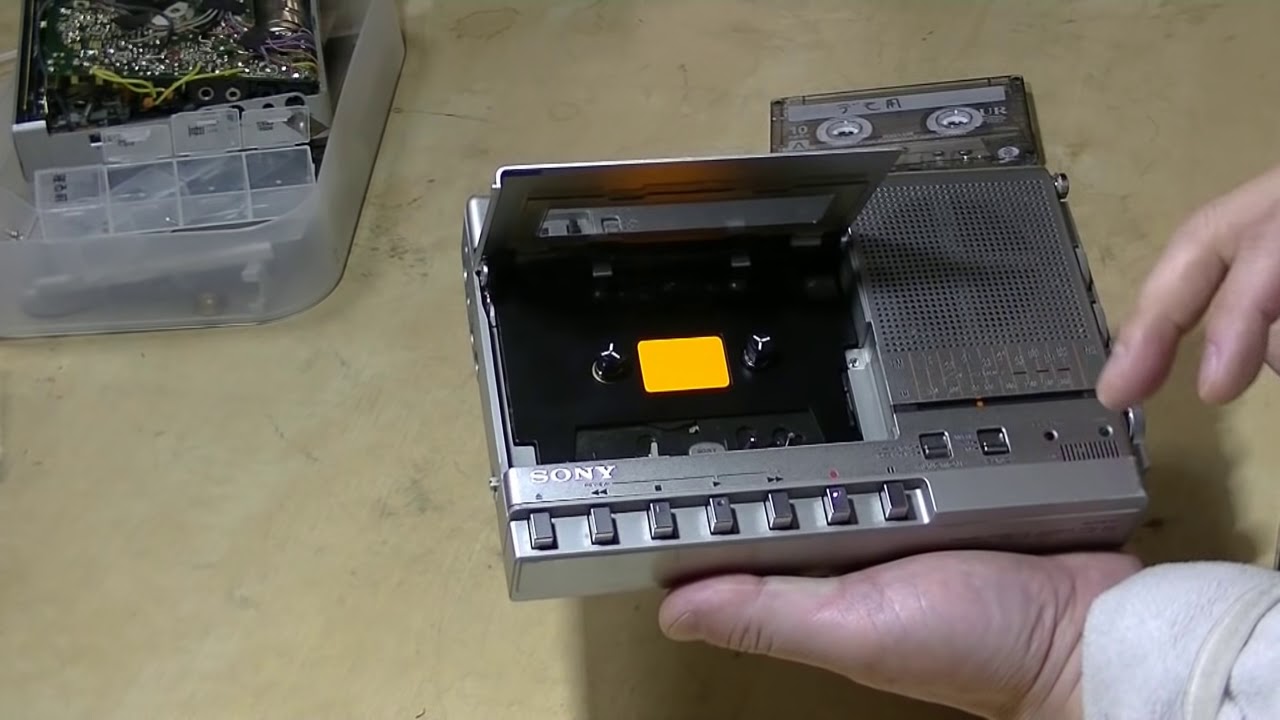 SONY 1980年 ラジカセ CFM-800が直りました - YouTube
