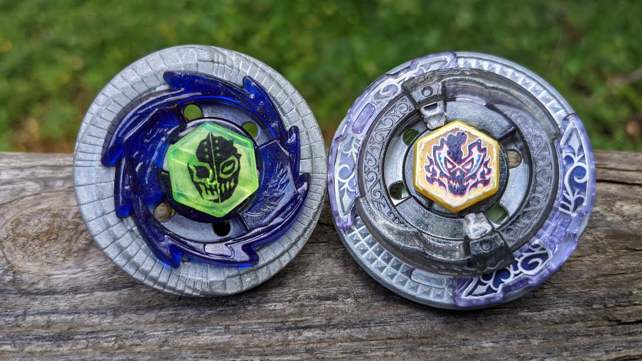 Duo Uranus 230WD vs Scythe Kronos T125EDS | Metal Fight Beyblade