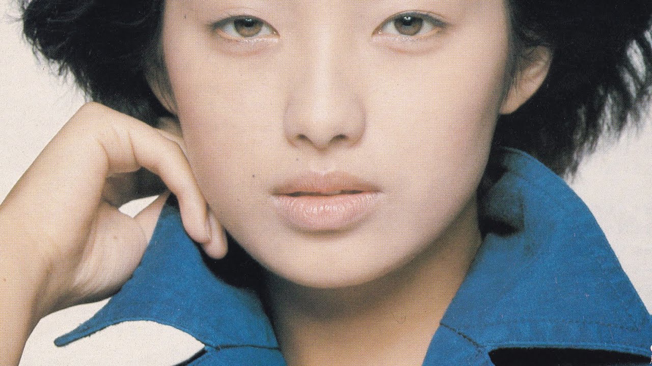 山口百恵『パールカラーにゆれて／雨に願いを』 - YouTube