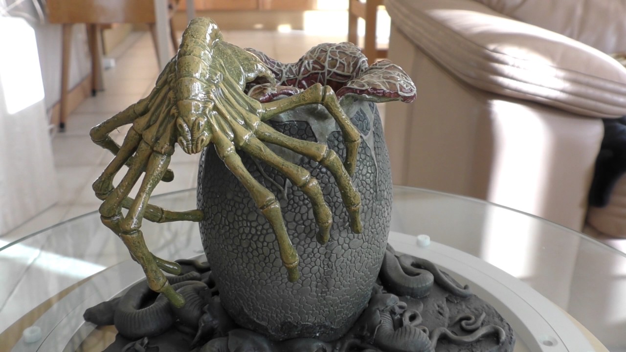 Attakus Alien Egg with Facehugger Statue Review - YouTube