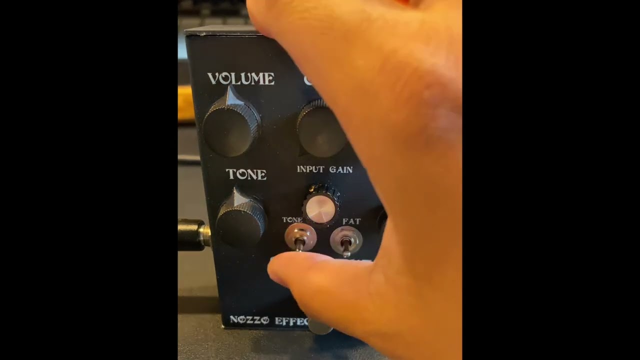 NOZZO EFFECTS SQUID FUZZ - YouTube
