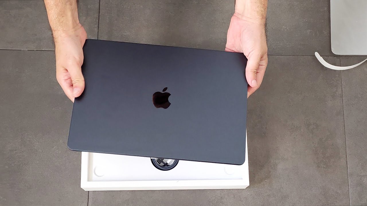 Unpacking The New MacBook Air 15 inch 2023 in Midnight Blue - YouTube