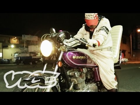 LIVING ON THE EDGE : 時を翔る暴走族 過去・現在・未来 - YouTube