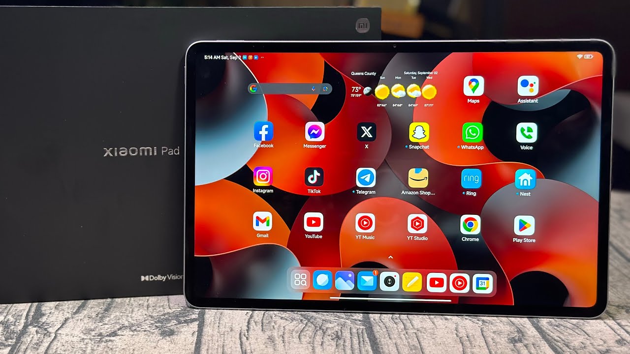Xiaomi Pad 6 Max 14 - This Tablet is Huge! - YouTube