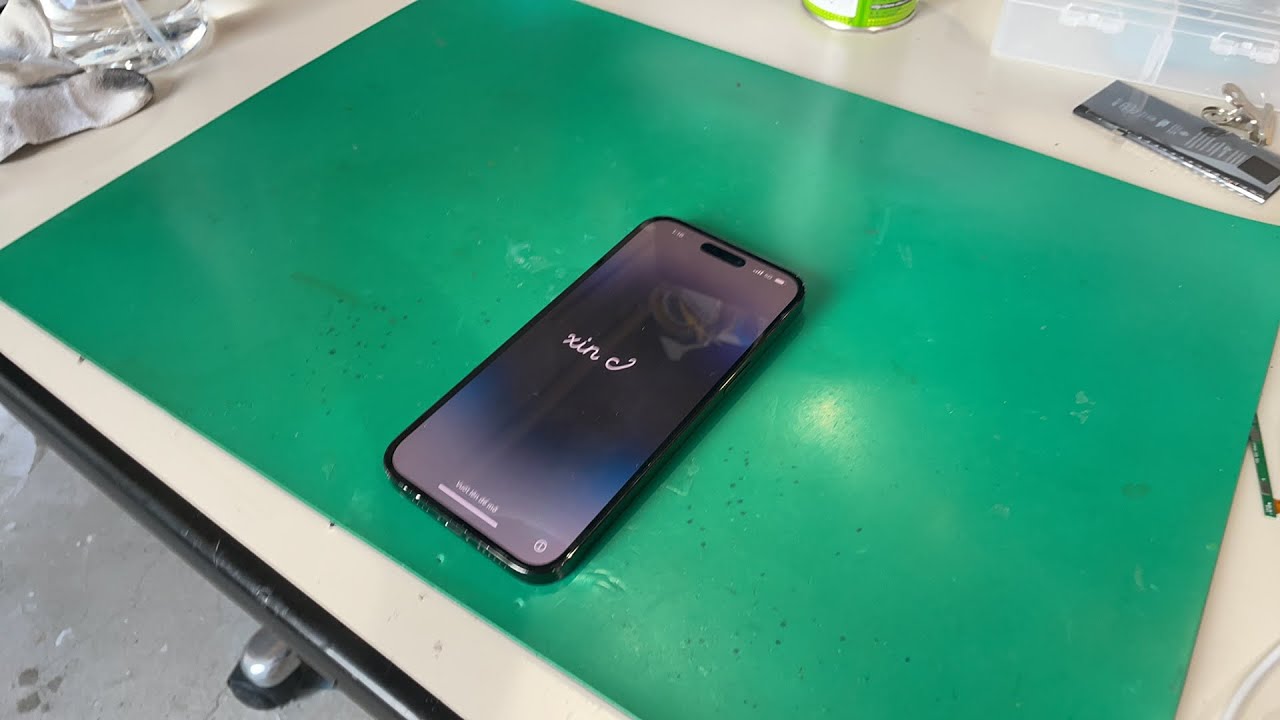 How to fix iPhone 14 Pro Max screen freezes and cannot be operated