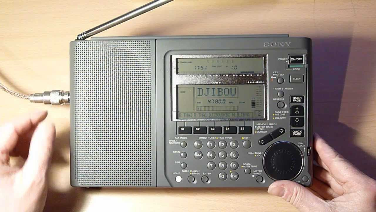 Sony ICF-SW77 - The best portable shortwave radio !? - YouTube