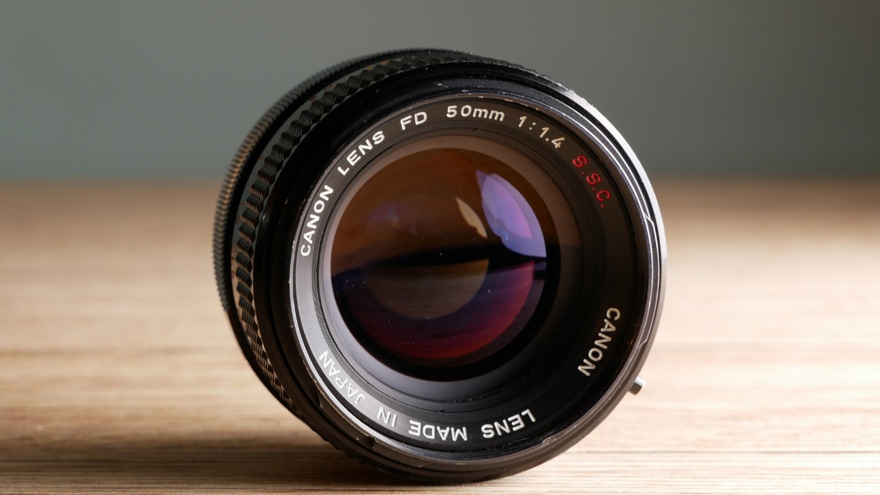 Canon FD 50 1.4 SSC VS A Modern Thypoch Simera - YouTube