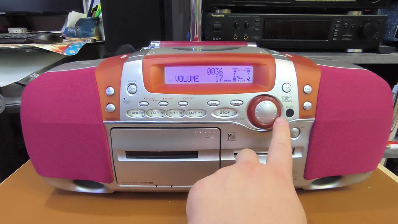 Kenwood MDX-F3 - YouTube