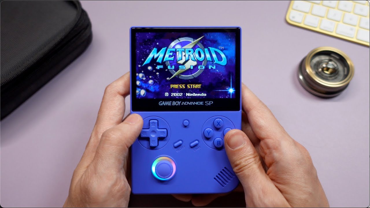 Every retro console in the palm of your hand: Anbernic RG40XXV