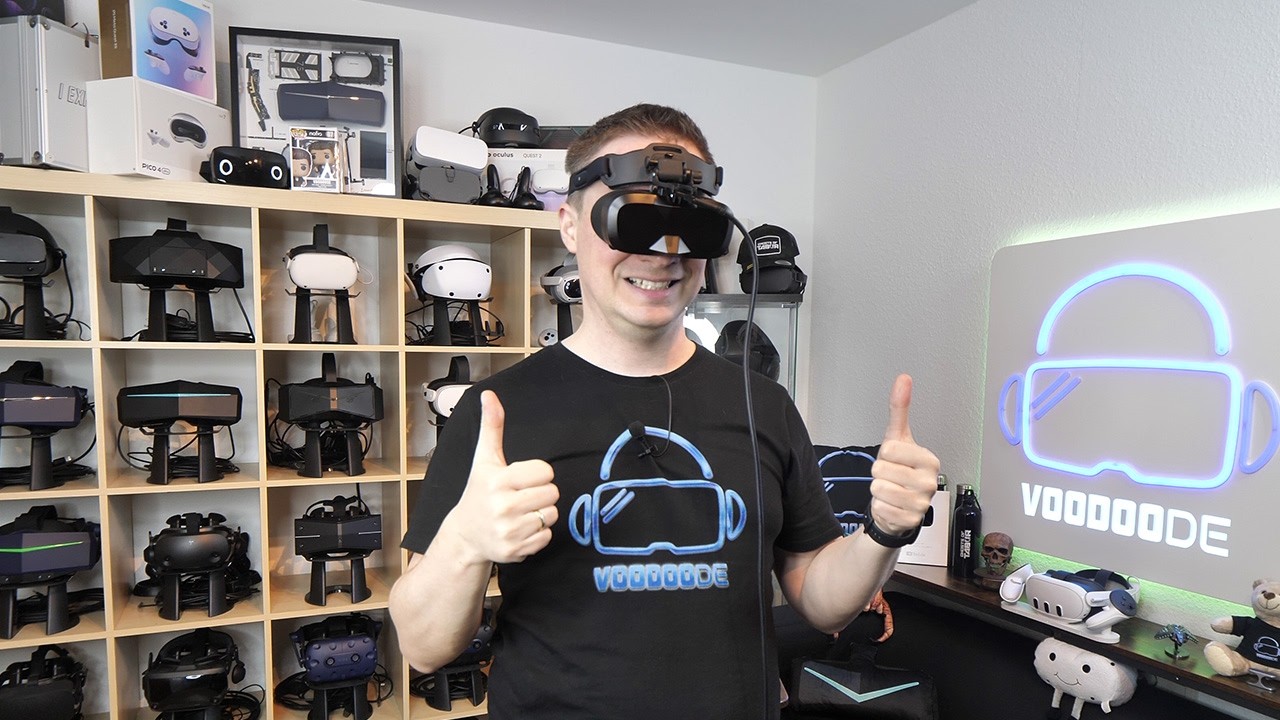 MeganeX superlight 8K - A brilliant PCVR headset with a 