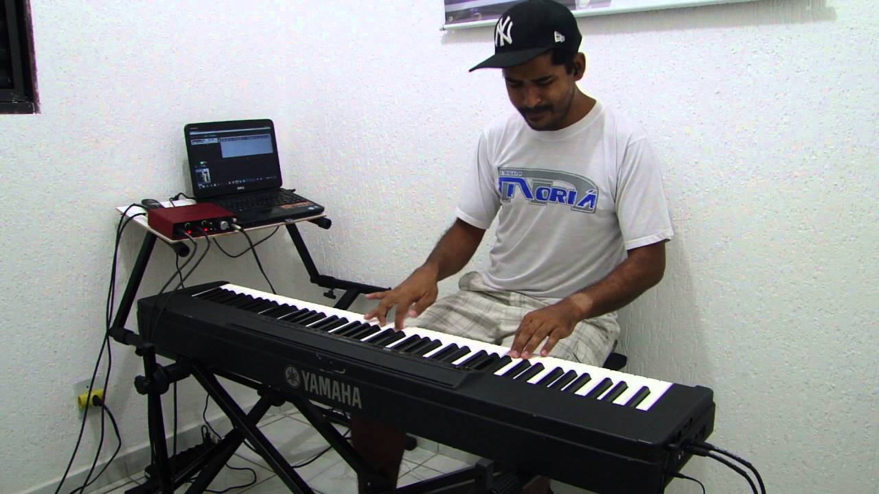 Piano Yamaha P-90 - YouTube