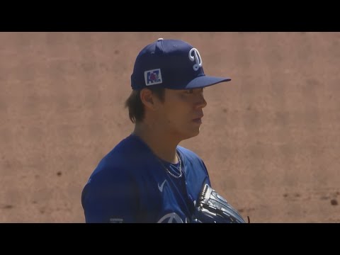 Yoshinobu Yamamoto Strikes Out 7 in His Spring Training Start