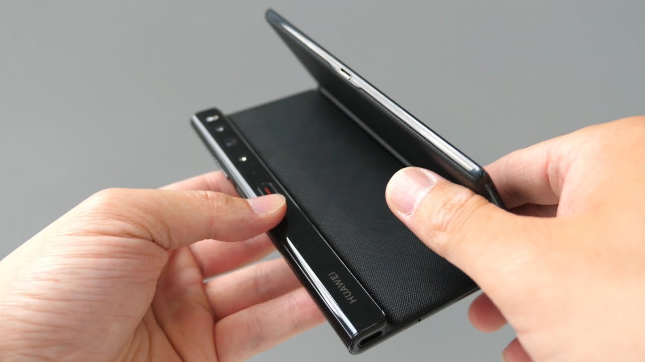 The Lightest Foldable: Huawei Mate Xs 2 Review [English] - YouTube