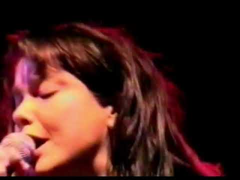Björk : Hyperballad (Icelandic) UXI 1995 - YouTube