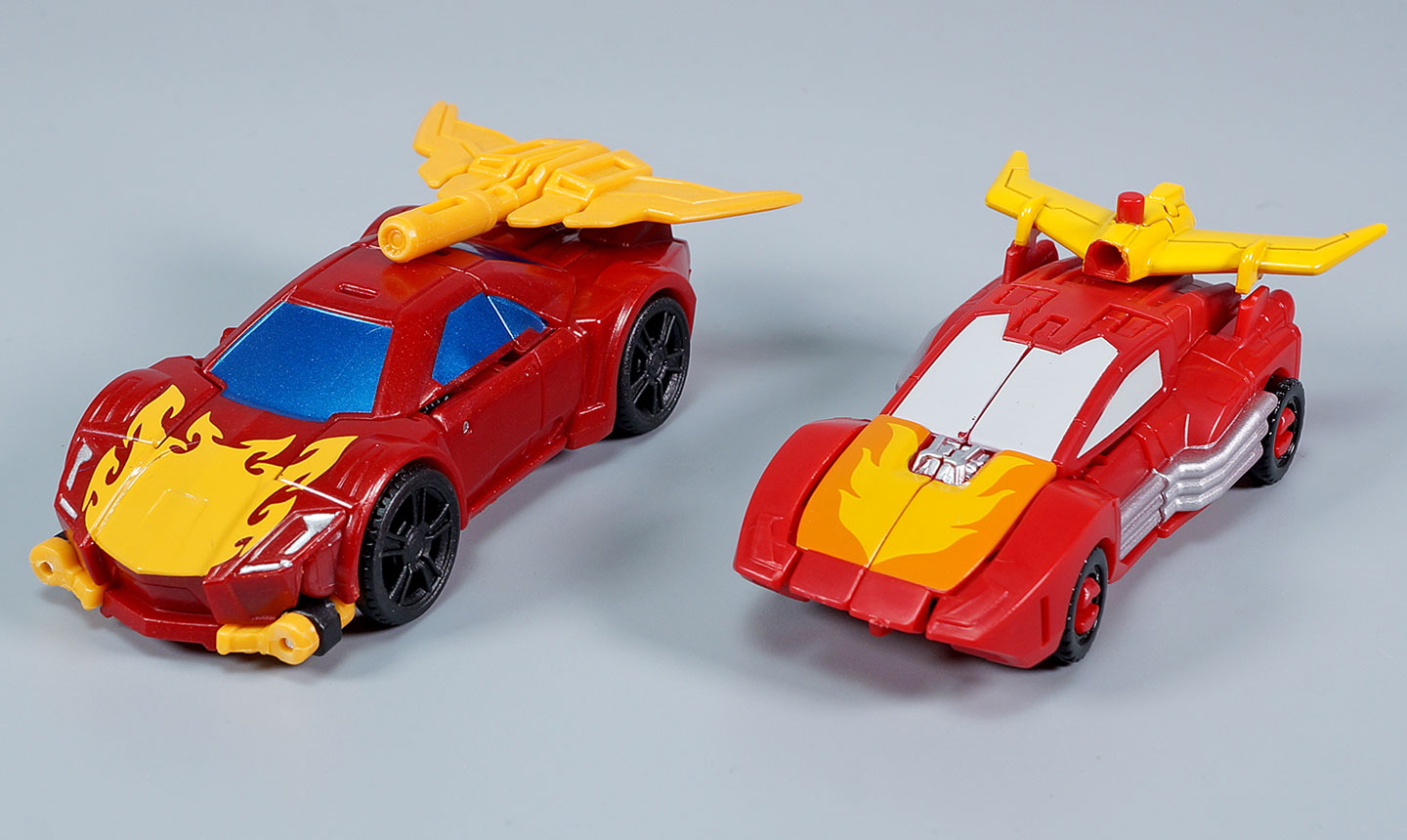 レビュー：TFジェネレーションズ キングダム（海外版） ホットロッド