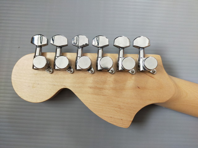 ストラトキャスターをP90タイプピックアップ×2にカスタム – Creative Plus