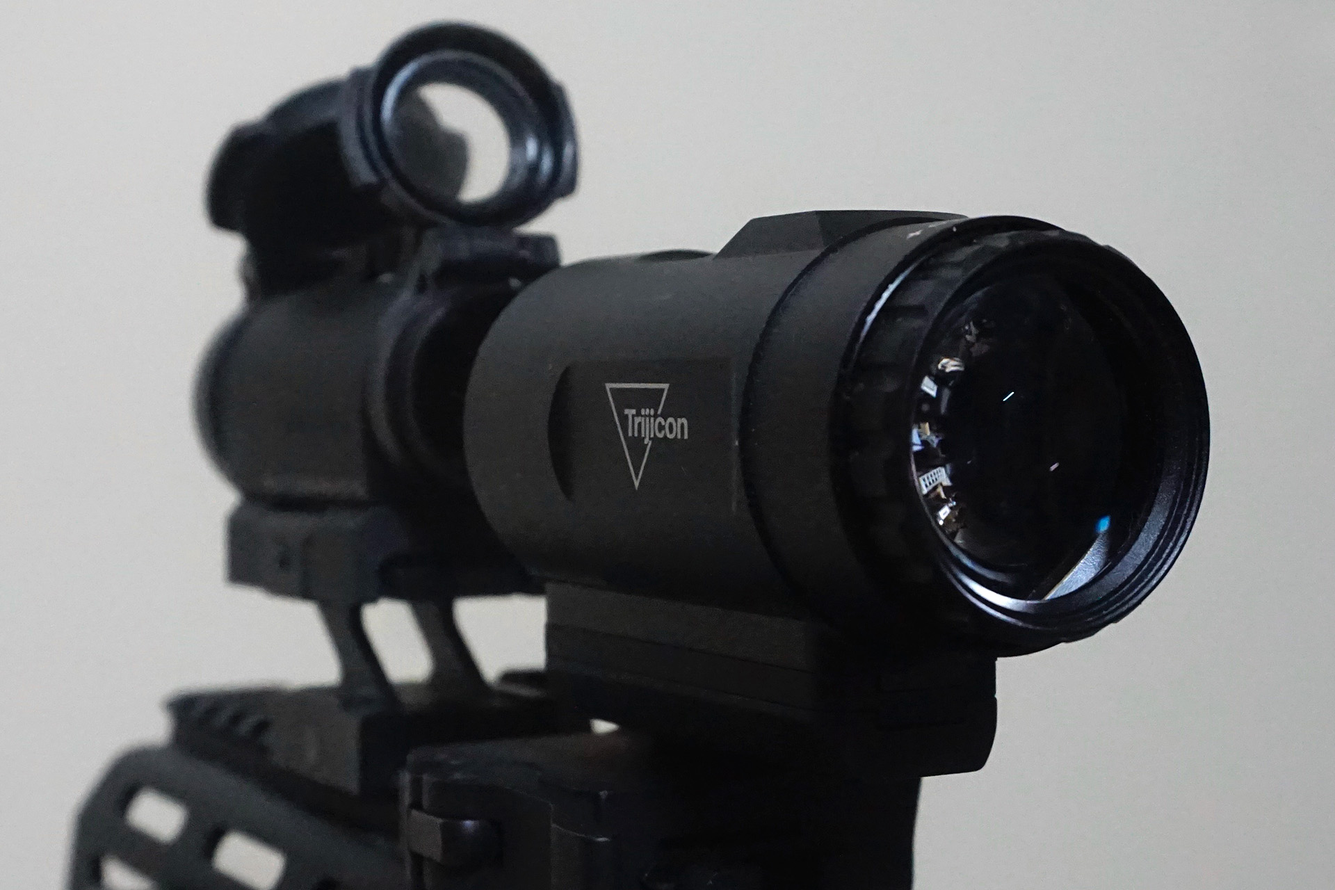 Aimpoint T2スーパーレプリカ、DMAG Red Dot Sight D2(DM004BK)の