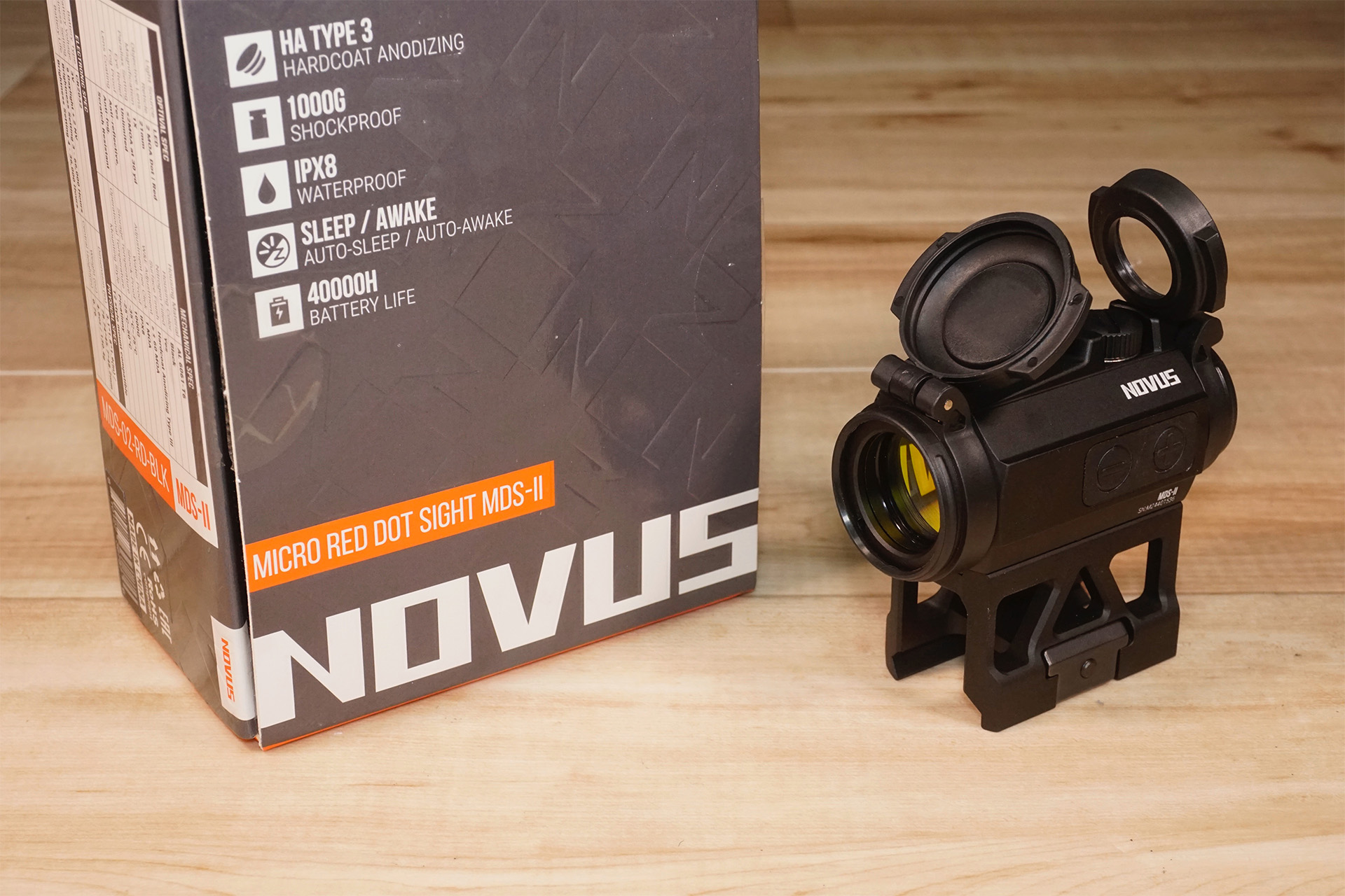 T2ライクなオリジナルデザイン ドットサイト、NOVUS製マイクロレッド