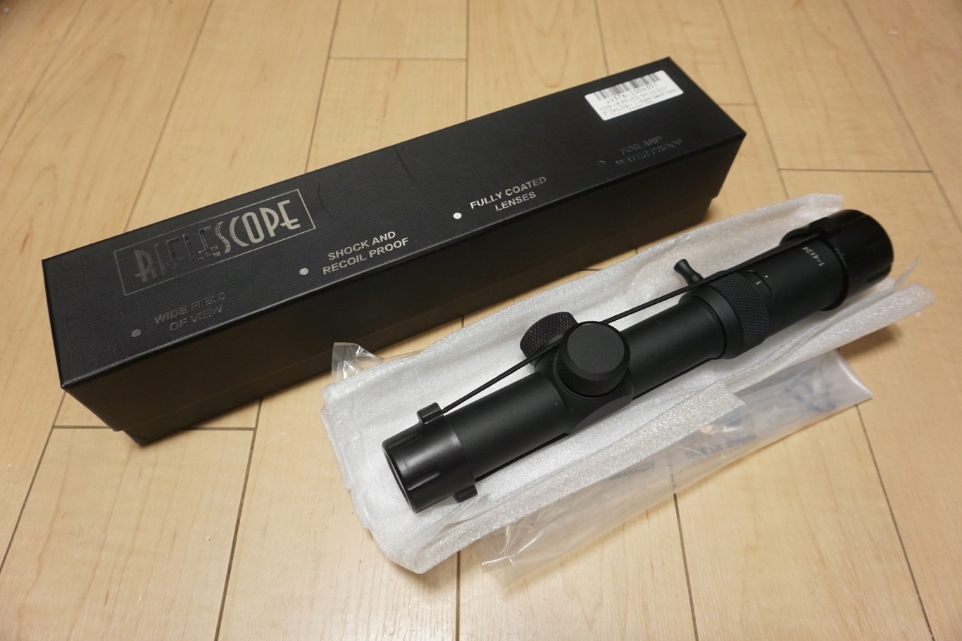 1万円を切る価格の高コスパ系ショートスコープ、Vector Optics