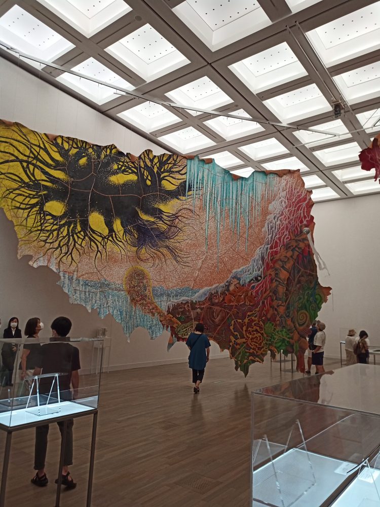 美術展で革素材が使われていたので見てきたので、絵画的に使う革塗料の