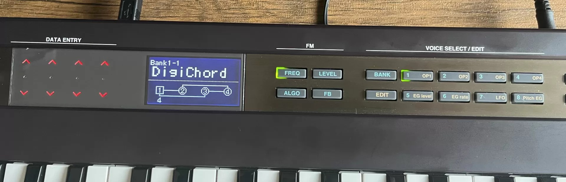 Yamaha reface DXレビュー：DAW用MIDI鍵盤としても本格的！小型FM