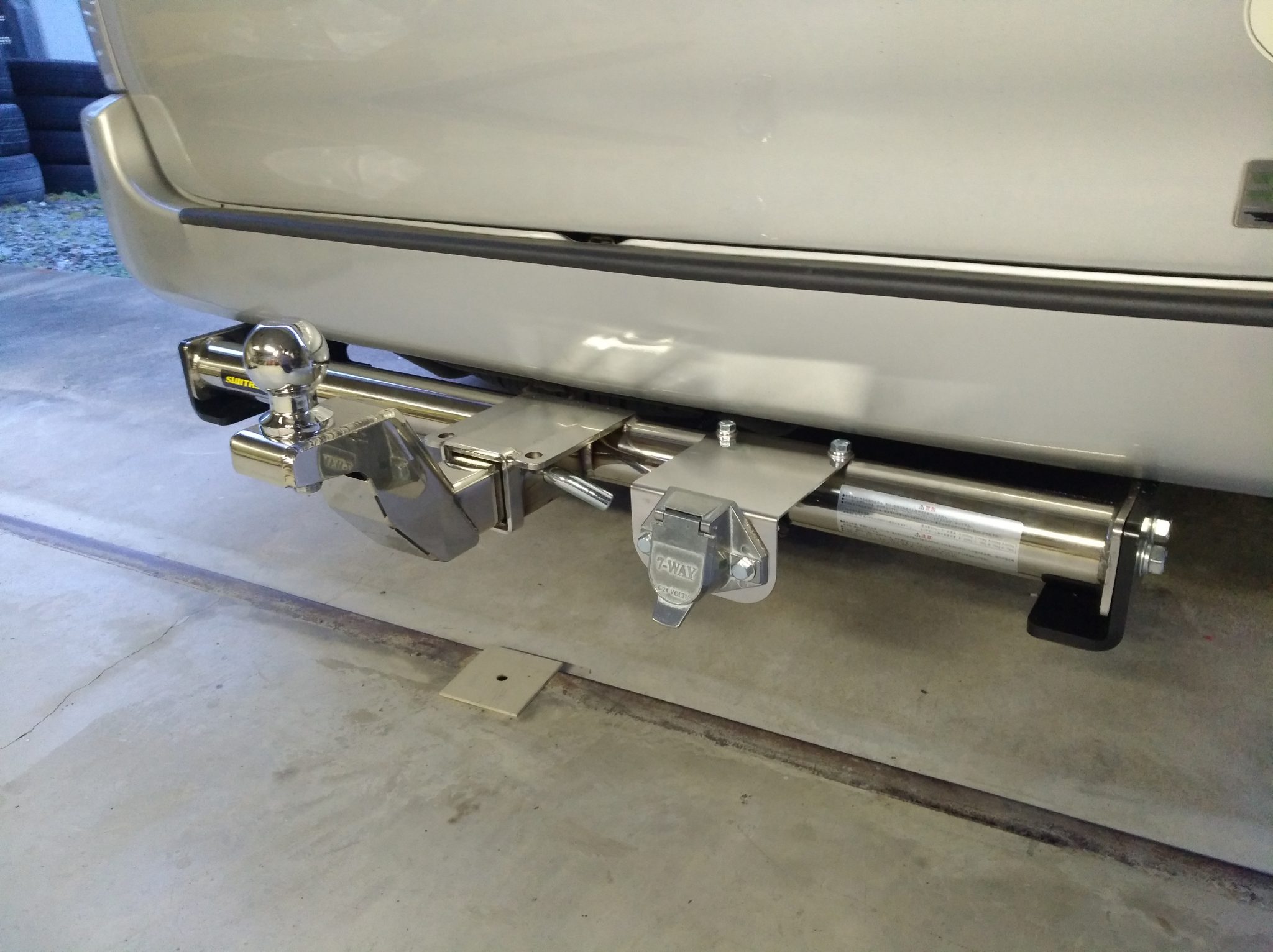 ギガテックス・モーターストヨタ グランド ハイエース（VCH22K）に