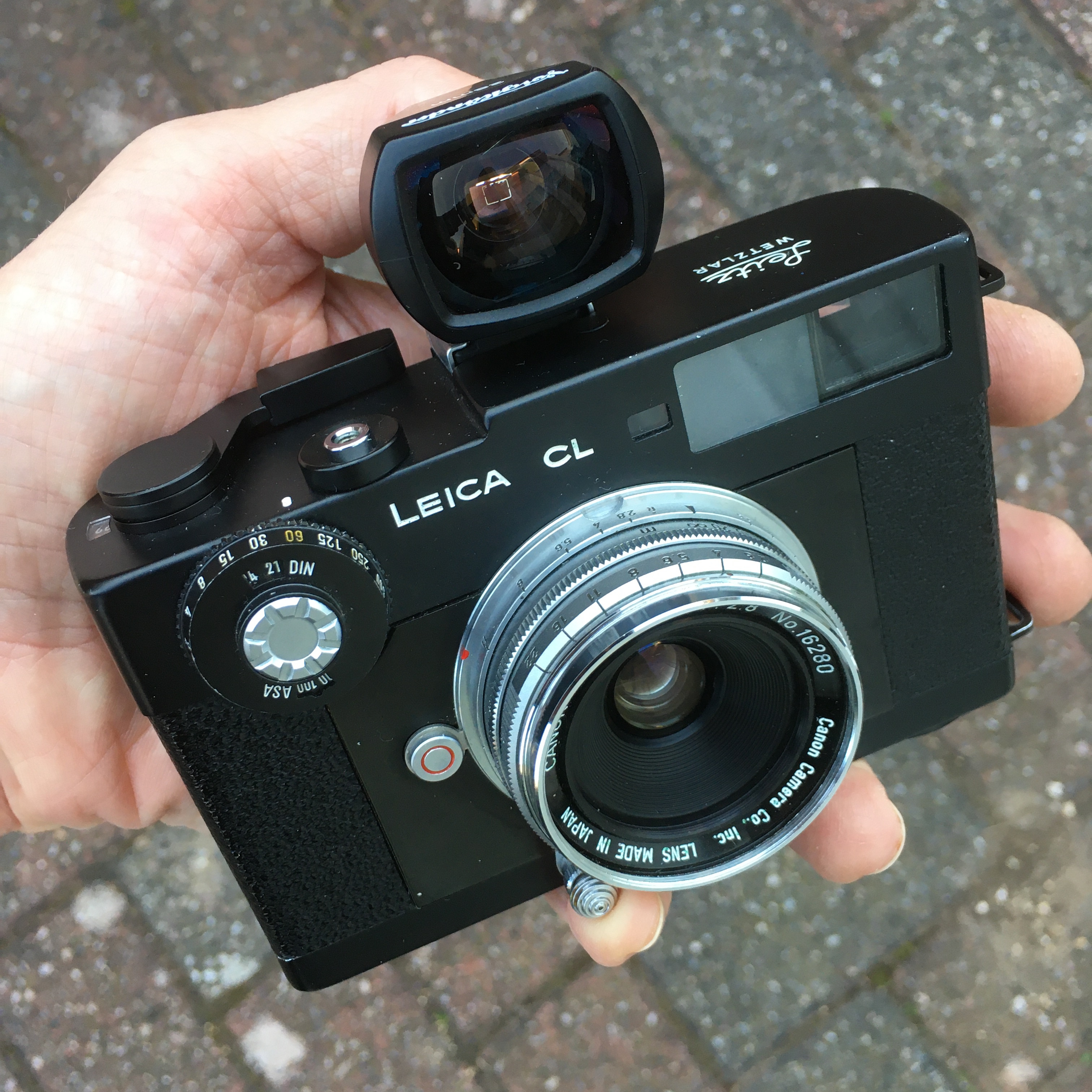 35mm Leica CL Film Camera Review (Minolta CL) - Leica Blog (Matt