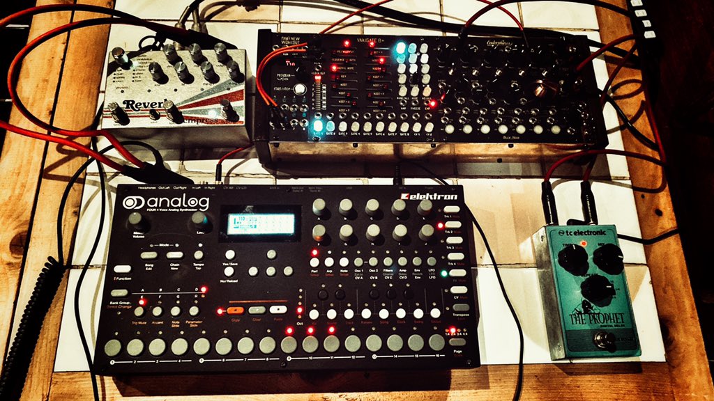 モジュラーシンセ x グルーブボックス – JunkYardMachineMusic