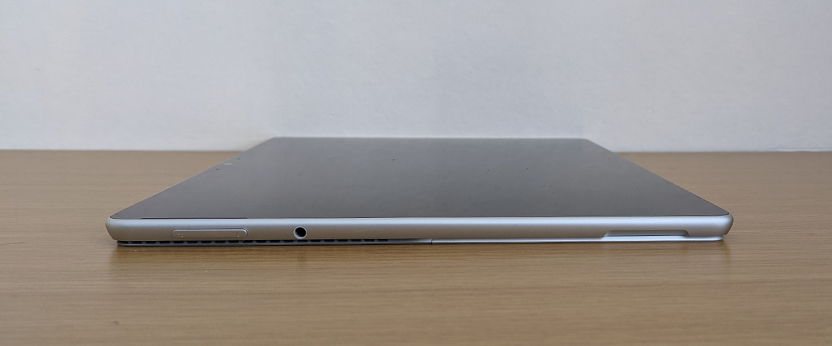 Microsoft Surface Pro 8の実機レビュー － ディスプレイサイズが