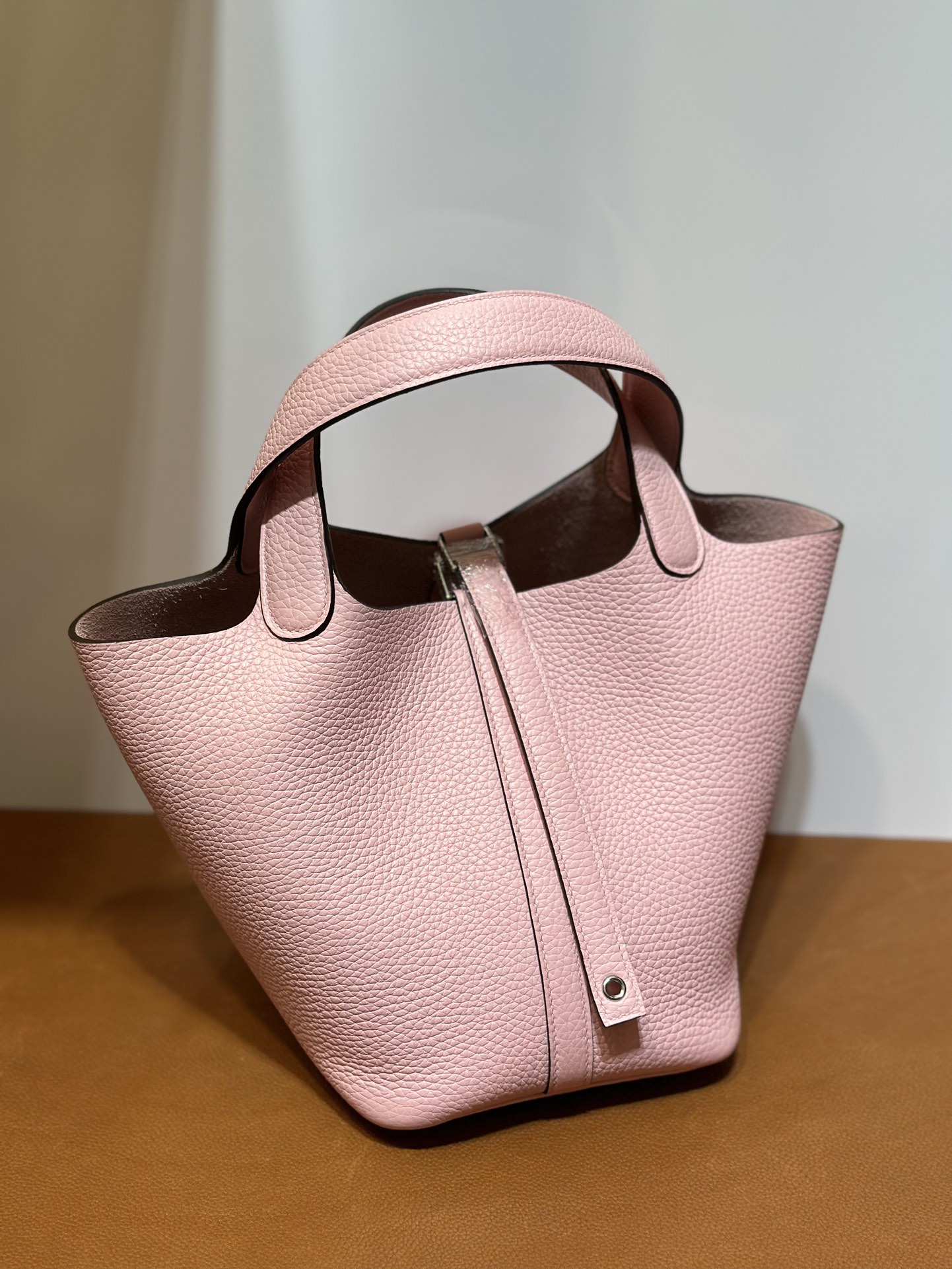 エルメス定価 HERMES ピコタンロックPM/18 ローズサクラ トリヨン