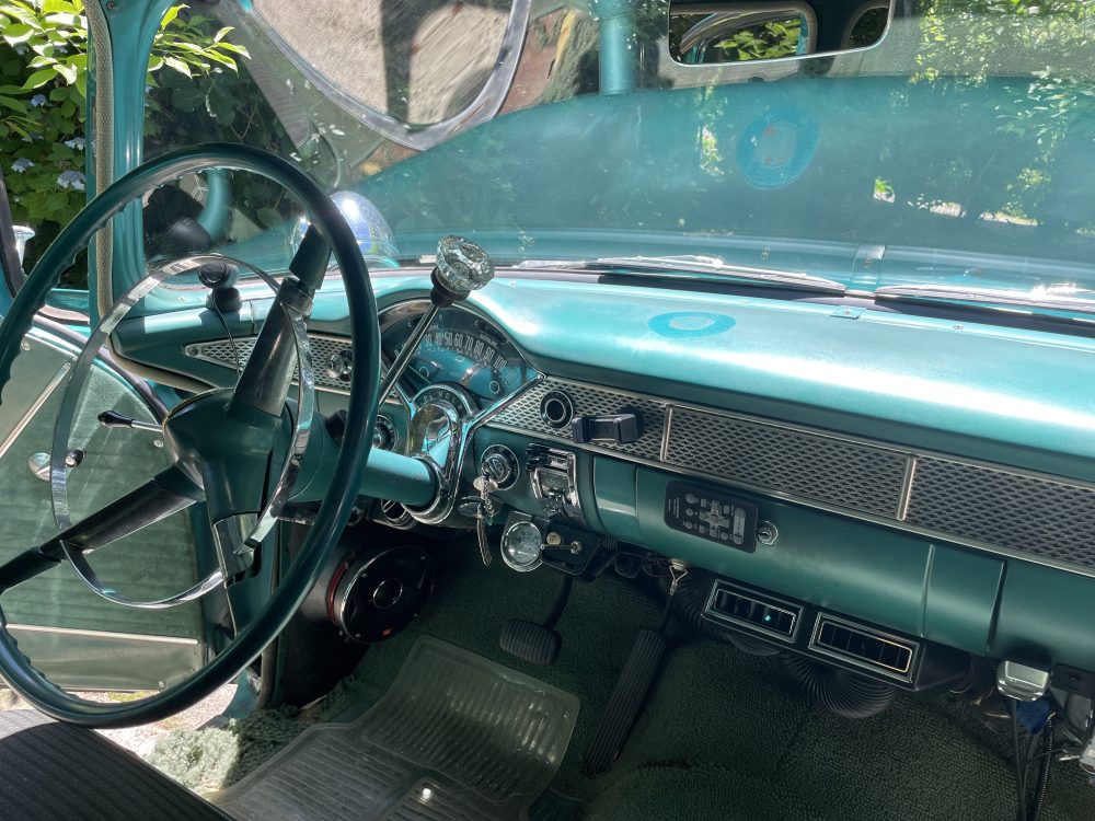 二種類のサウナ」と「お食事」もできて「観光ガイド」もある一棟貸切の