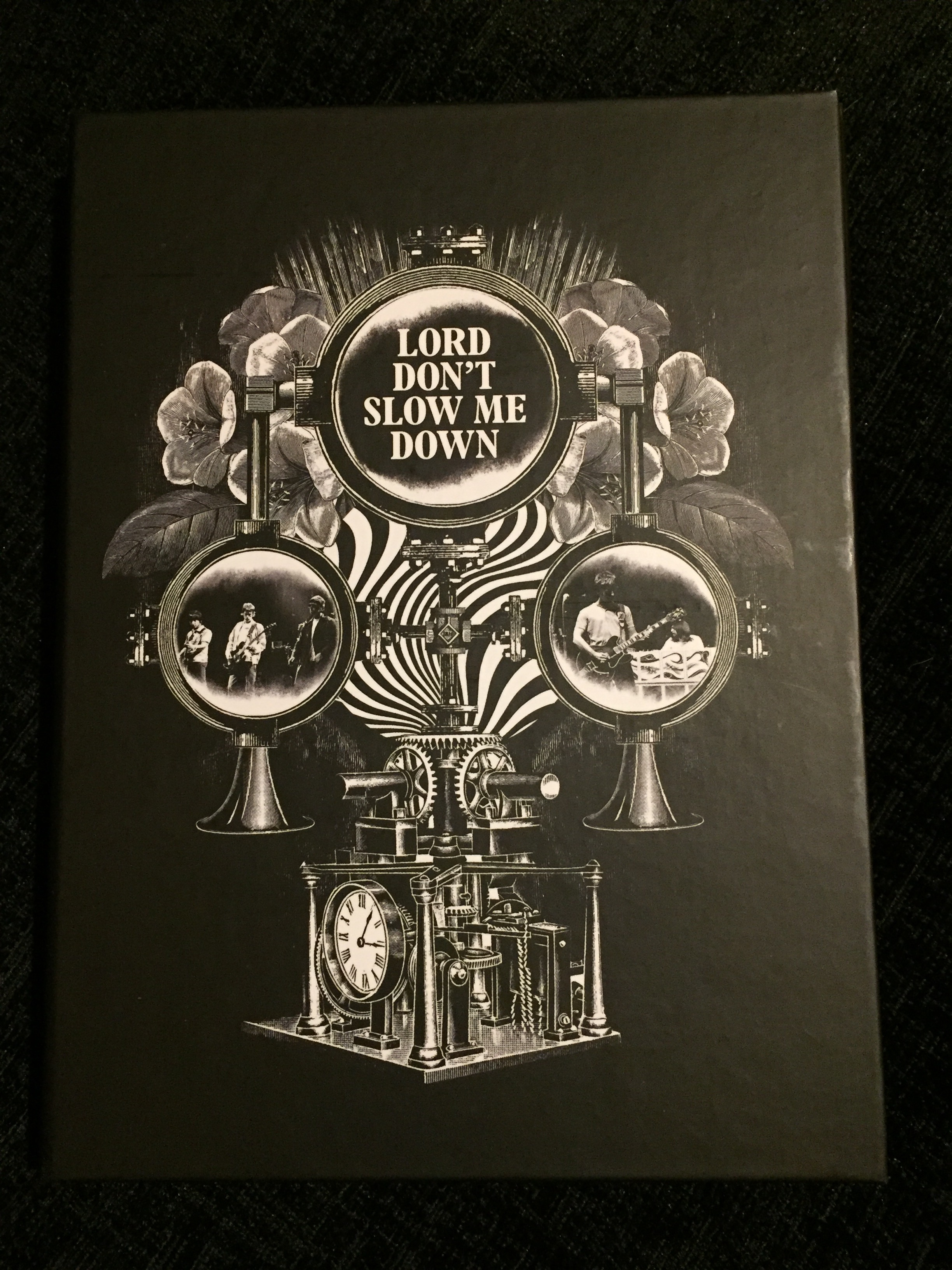 Oasis – Lord Don't Slow Me Down – Limited Edition DVD – RKIDDVD38X